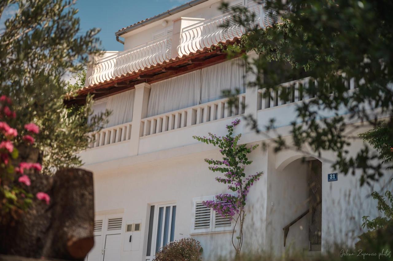 Apartments Lastovo Silic 외부 사진